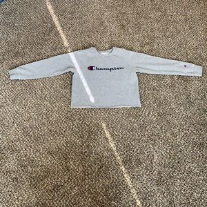 Cropped Champion Sweatshirt
